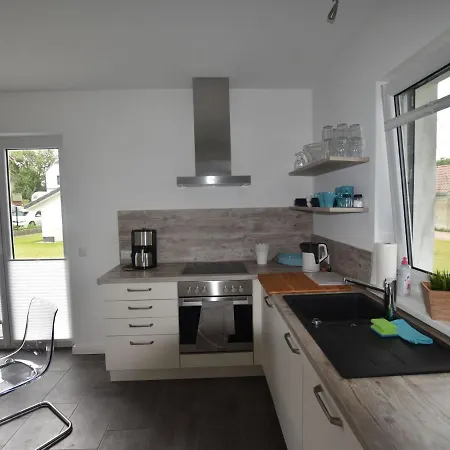 بيت للعطل Modern Holiday In With Sea Near