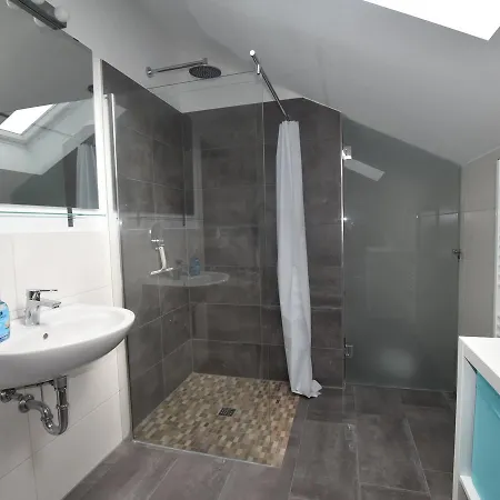 Modern Holiday In With Sea Near